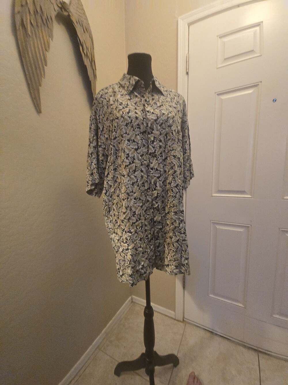 Pronto Uomo Men's Botanical Floral Short Sleeve Camp Shirt